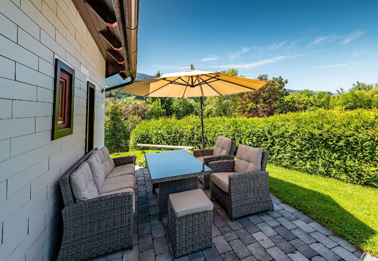 Chalet in Aich-Assach - Chalet am See