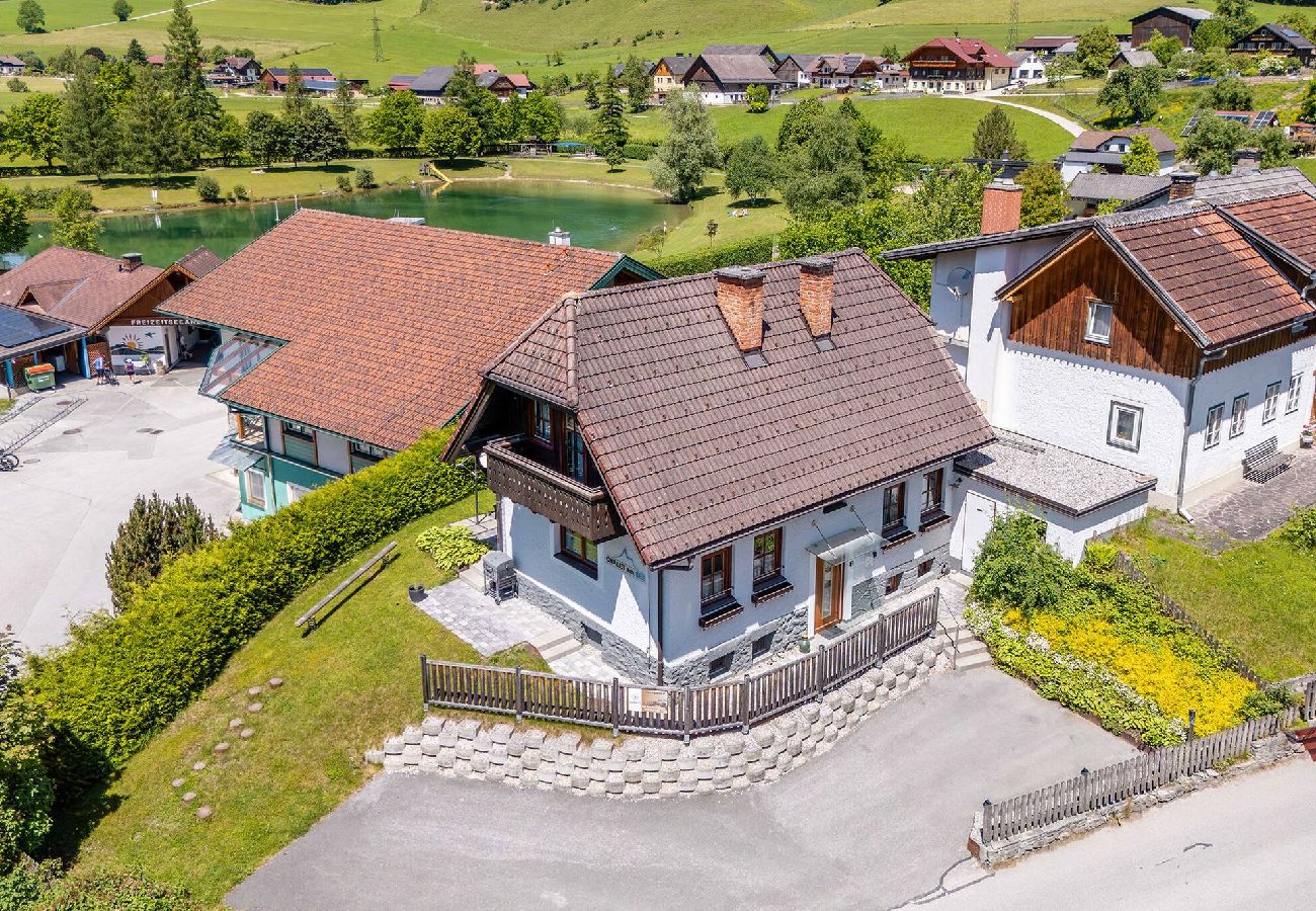Chalet in Aich-Assach - Chalet am See