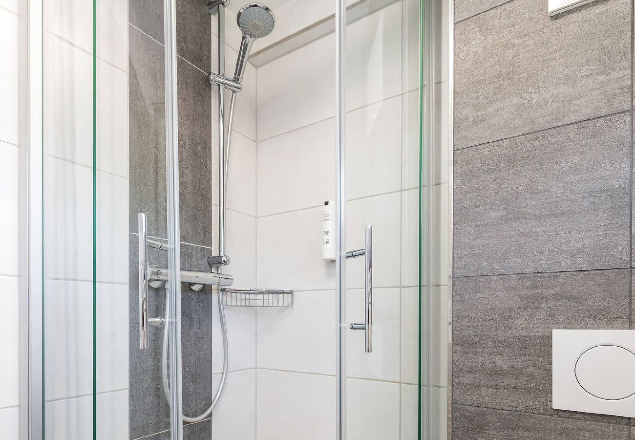 Chalet in Aich-Assach - Chalet am See