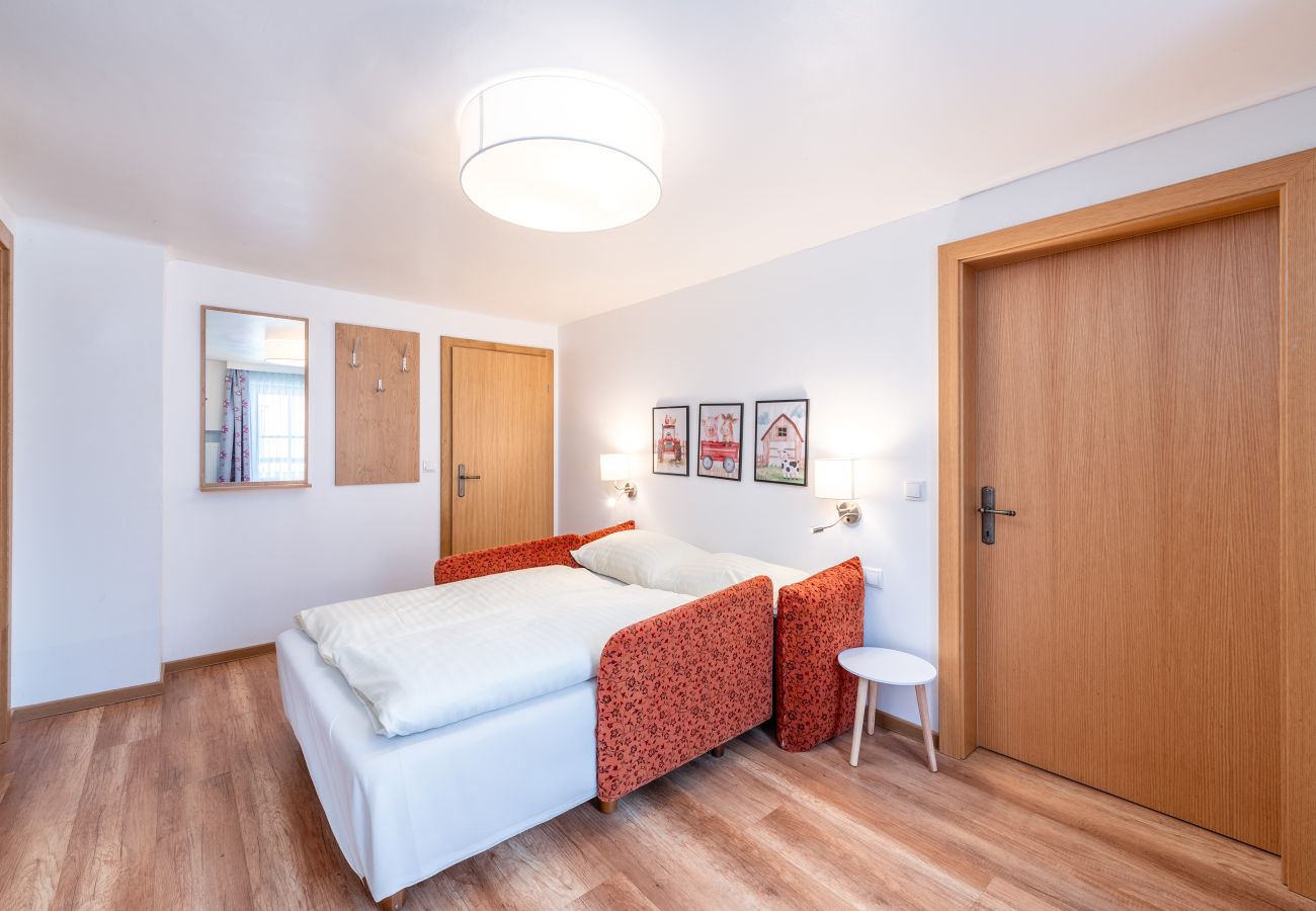 Rent by room in Mitterberg-Sankt Martin - Reisslerhof - Zimmer 08 (3BZ)