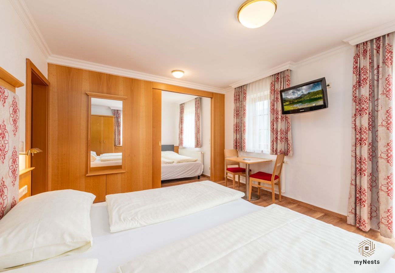 Rent by room in Mitterberg-Sankt Martin - Reisslerhof - 4 Bed Room