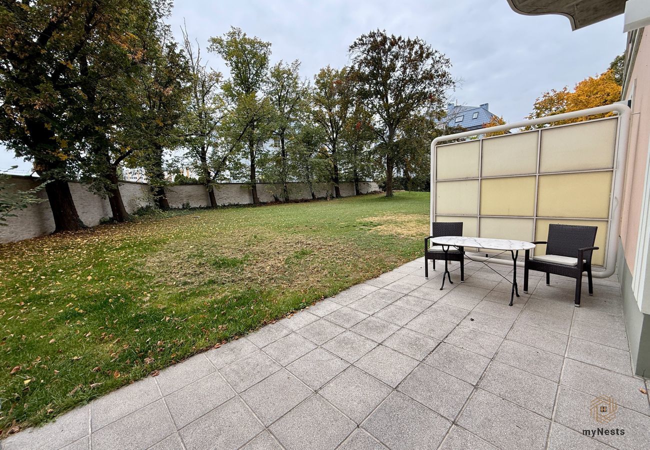 Apartment in Schwechat - Garden Stay Vienna Airport - Giardino