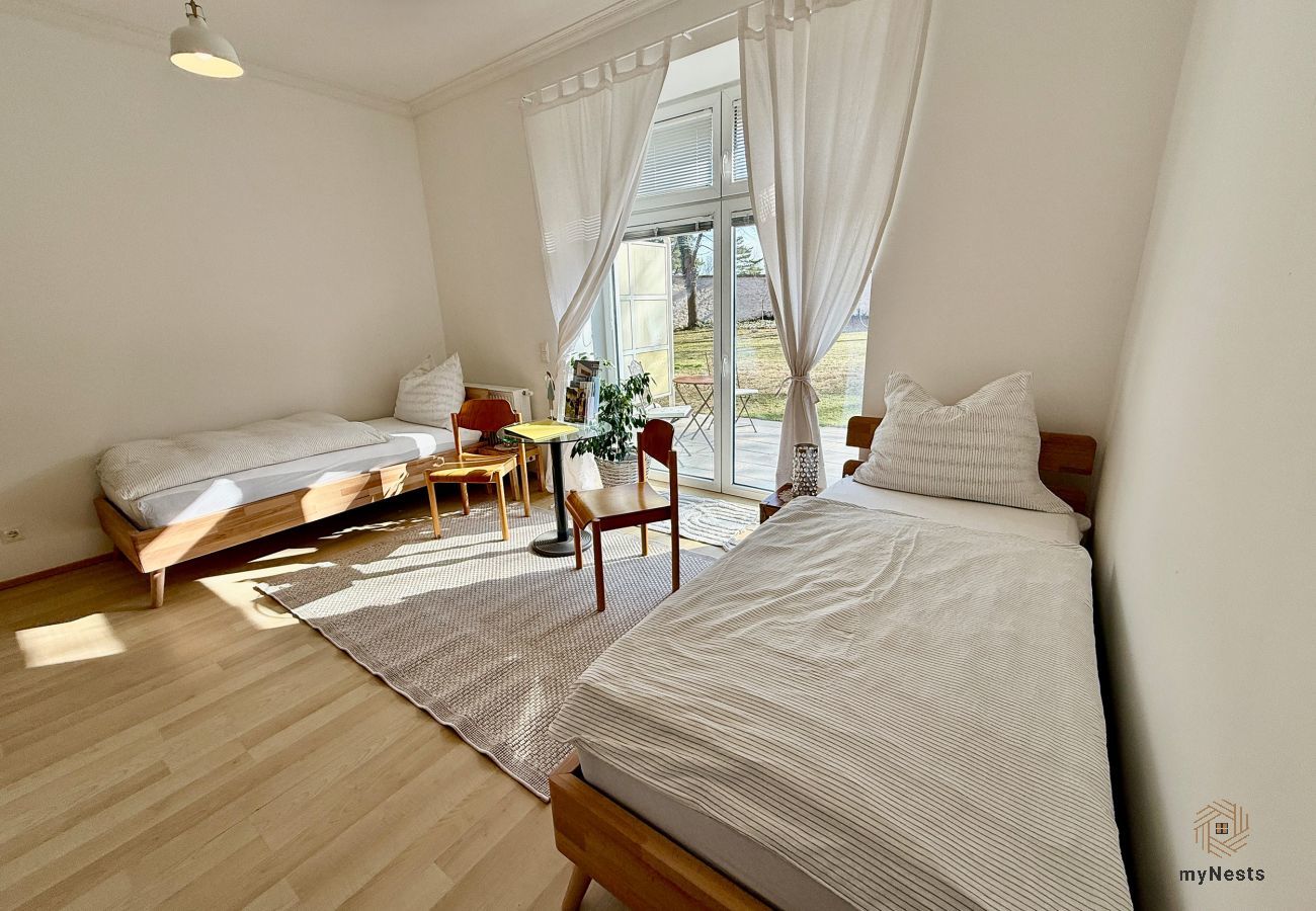 Apartment in Schwechat - Garden Stay Vienna Airport - Fiorella