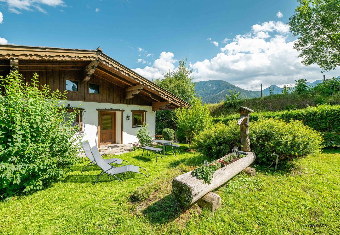 Chalet in Rohrmoos-Untertal - Chalet BergMoment