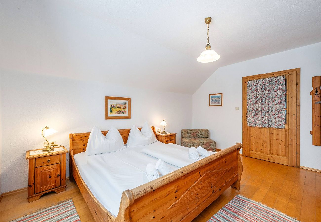 Ferienwohnung in Bad Aussee - Stanglhof - Apartment Sandling