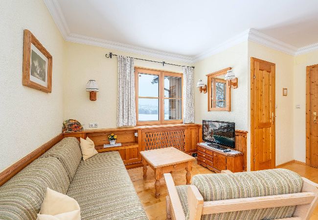 Ferienwohnung in Bad Aussee - Stanglhof - Apartment Loser