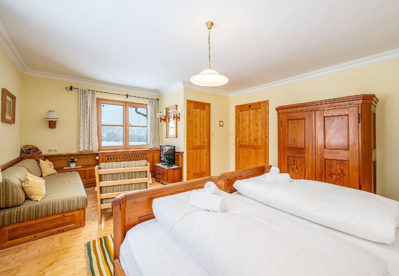 Ferienwohnung in Bad Aussee - Stanglhof - Apartment Loser