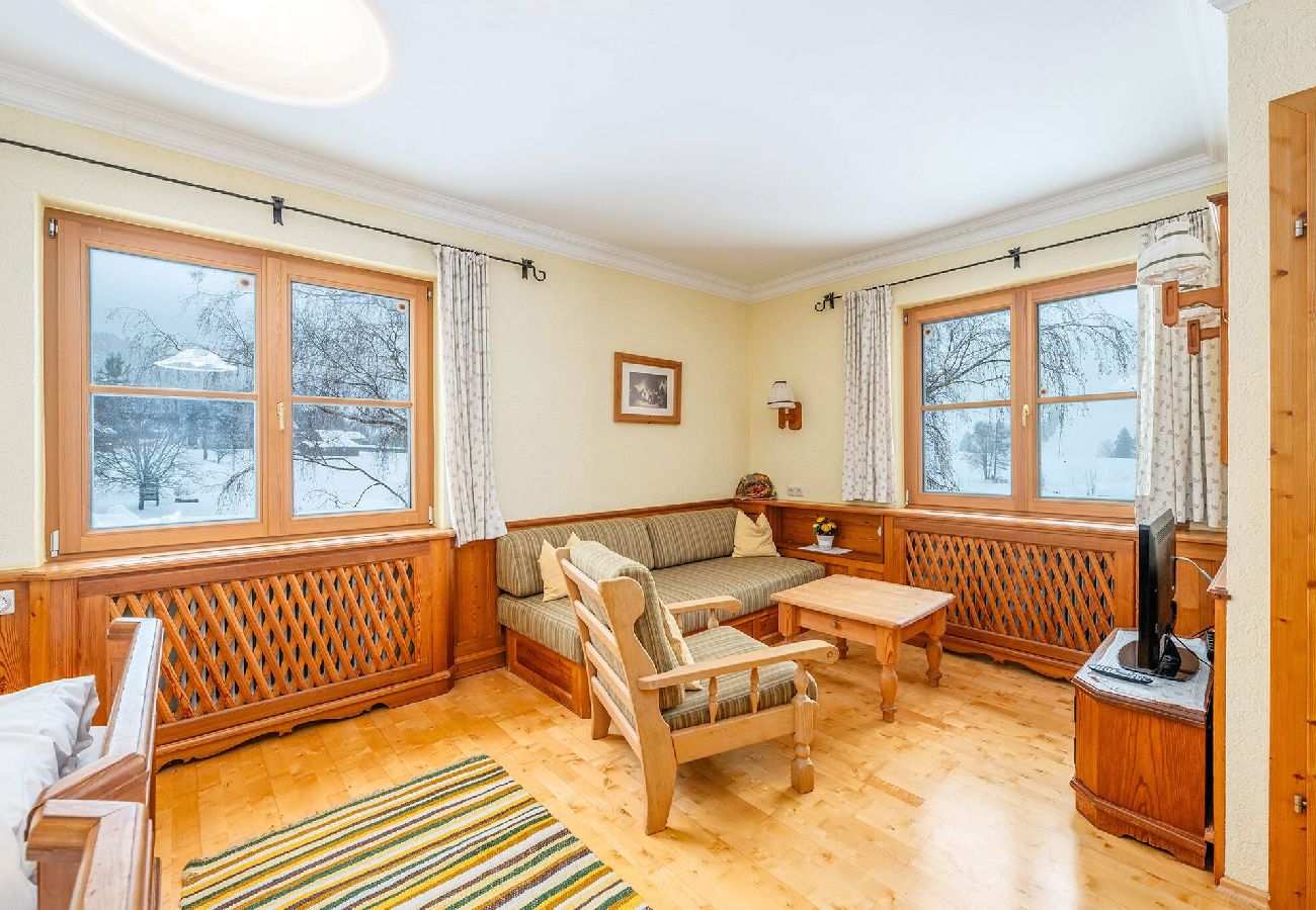 Ferienwohnung in Bad Aussee - Stanglhof - Apartment Loser
