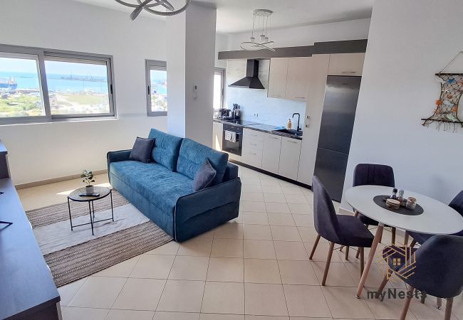Ferienwohnung in Durres - Top Floor Durrës – Sea & Harbor View