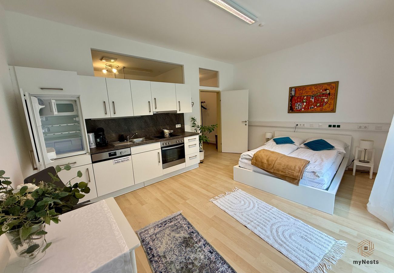 Ferienwohnung in Schwechat - Garden Stay Vienna Airport - Giardino