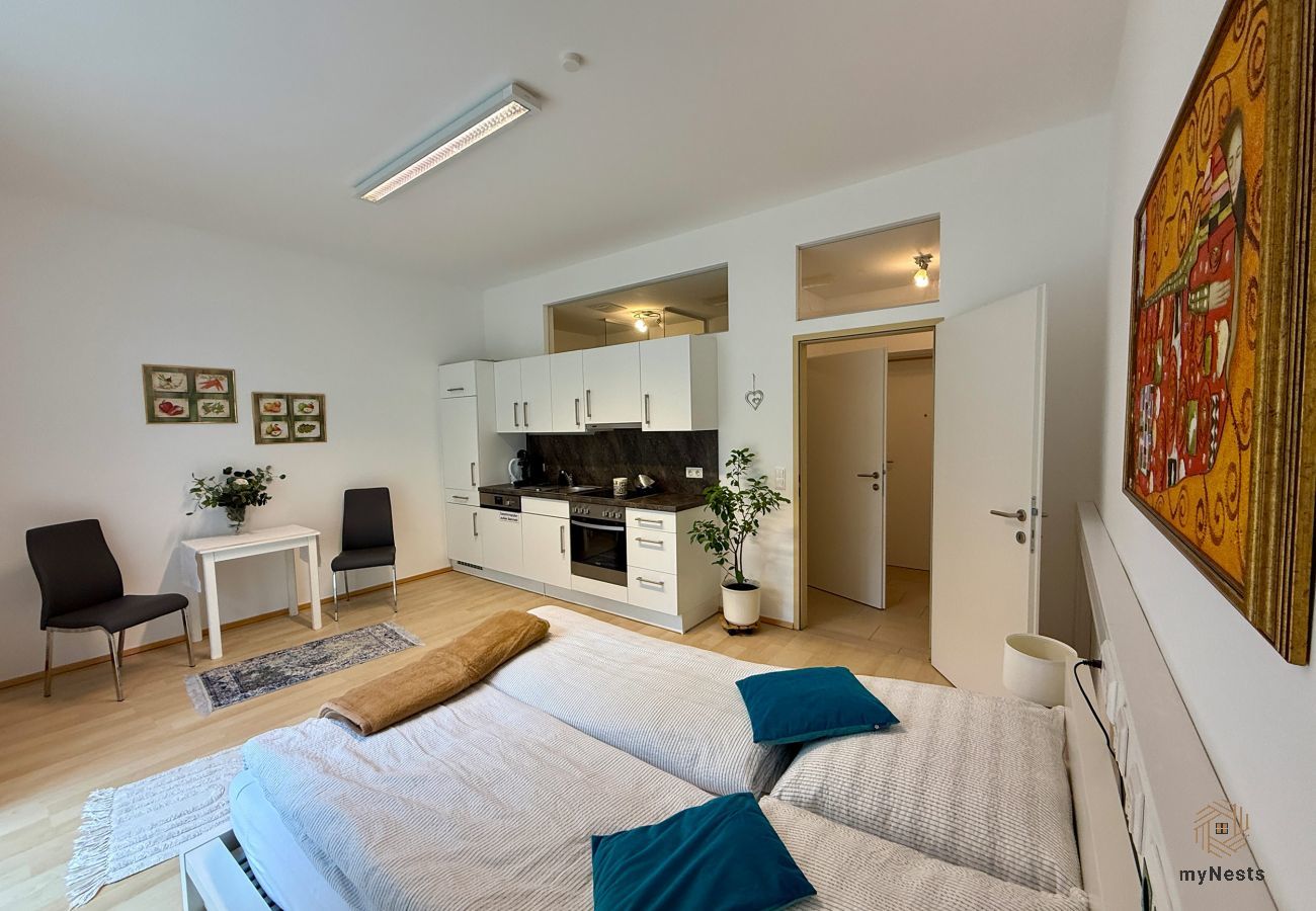 Ferienwohnung in Schwechat - Garden Stay Vienna Airport - Giardino