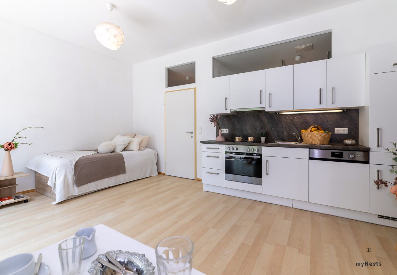 Ferienwohnung in Schwechat - Garden Stay Vienna Airport - Bellavista
