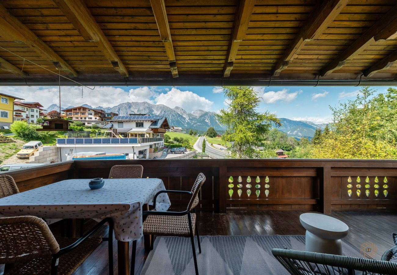 Chalet in Rohrmoos-Untertal - Chalet BergMoment