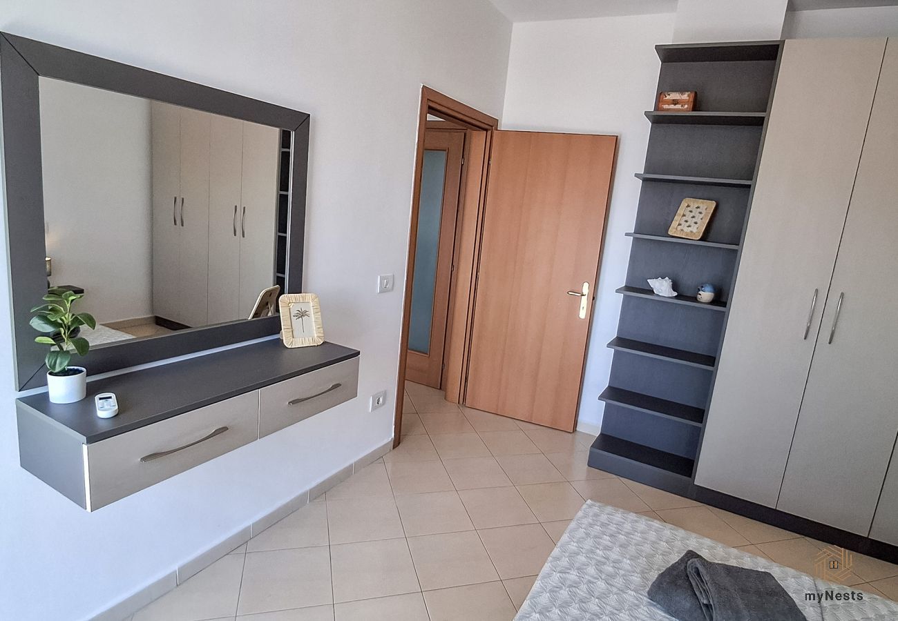 Ferienwohnung in Durres - Top Floor Durrës – Sea & Harbor View