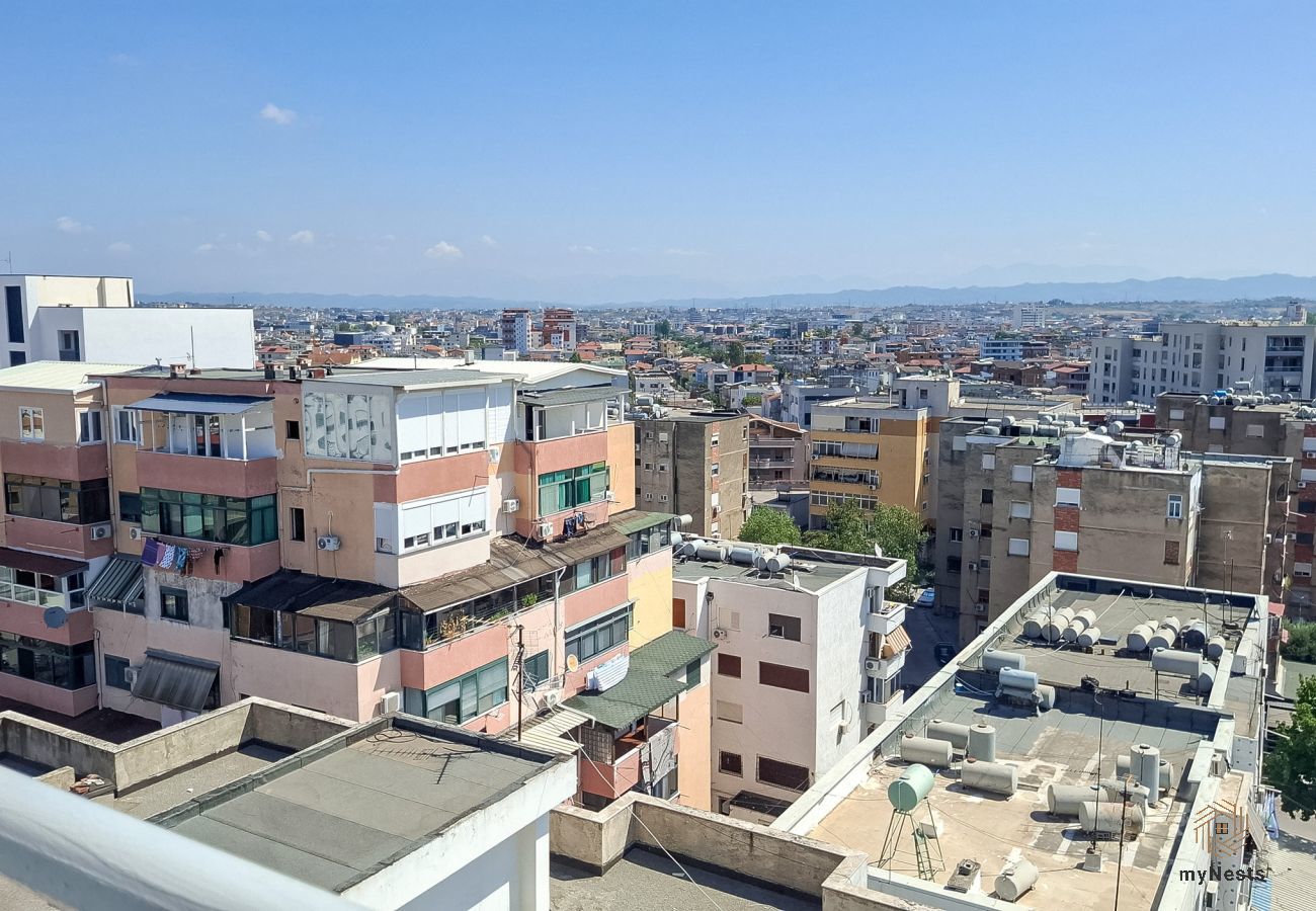 Ferienwohnung in Durres - Top Floor Durrës – Sea & Harbor View