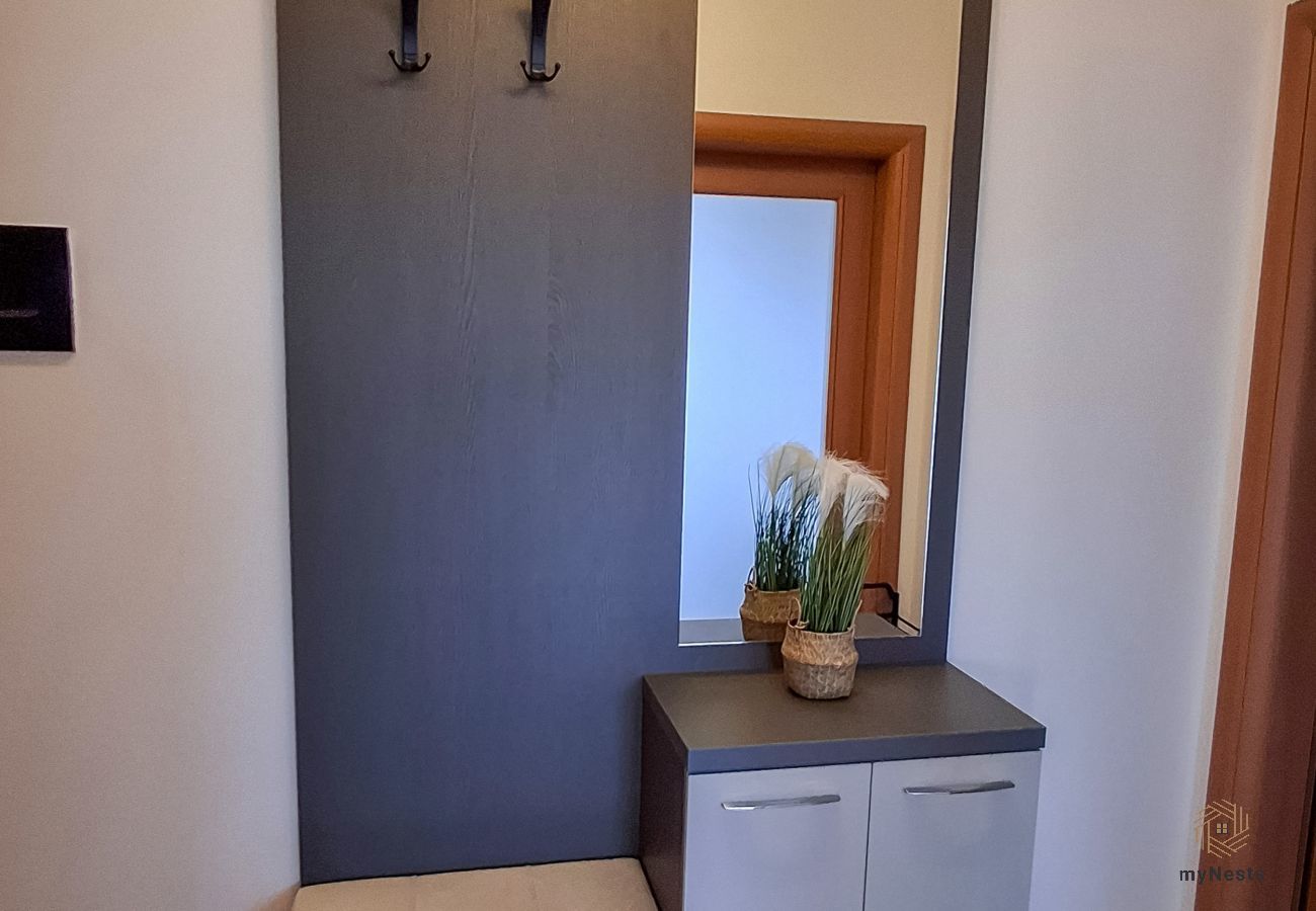 Ferienwohnung in Durres - Top Floor Durrës – Sea & Harbor View