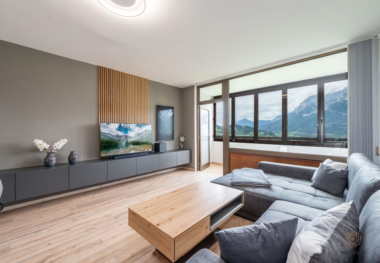 Ferienwohnung in Aigen im Ennstal - The View - Grimming Panorama
